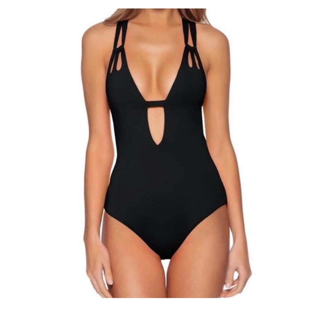 BECCA Black One Piece
Swimsuit Nwot Size S $128